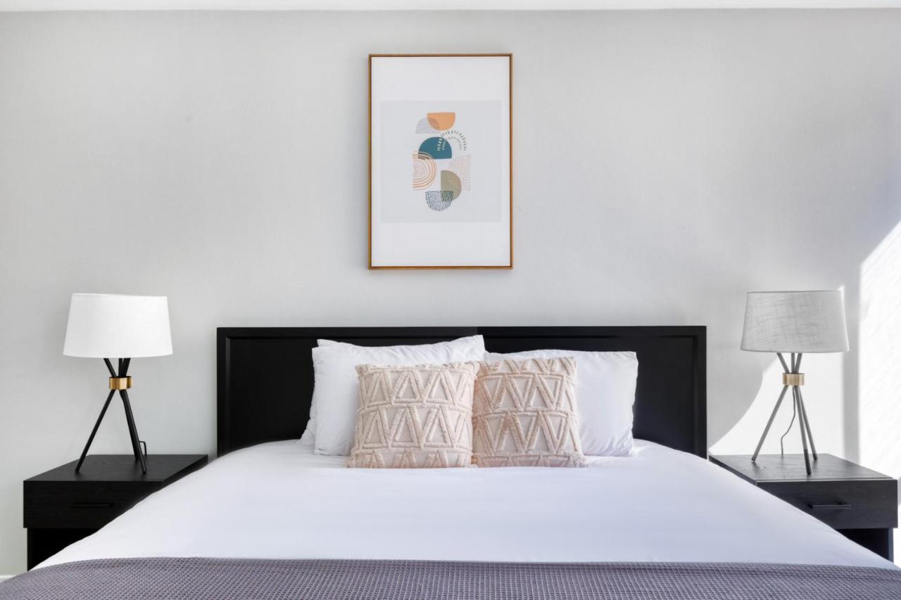 Beverly Hills 2br Nr Bristol Farms The Grove Lax-679 Los Angeles